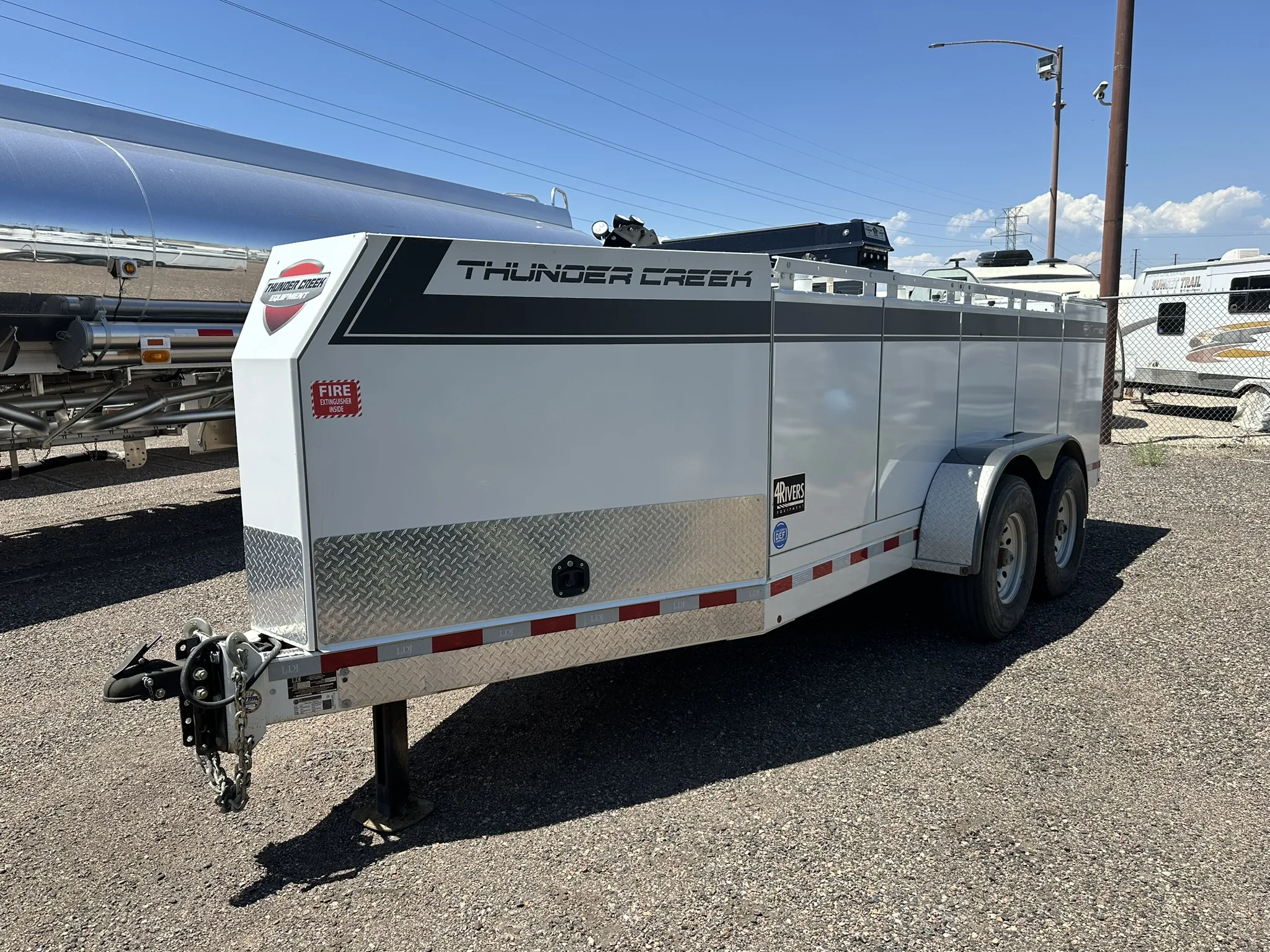 C242570011