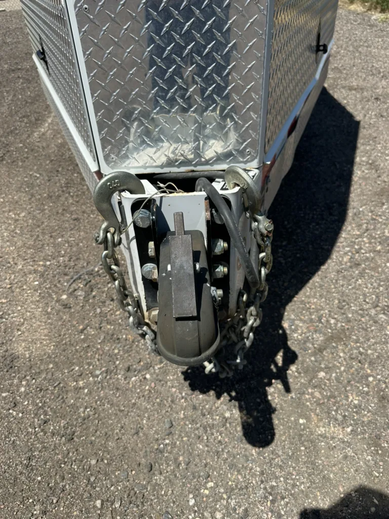 C2425700117